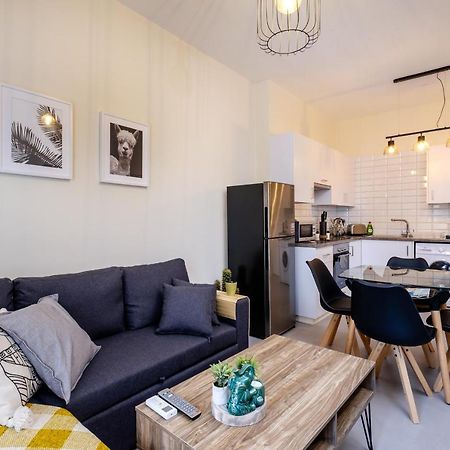 The Joy - Centre One Bedroom Flat Larnaca Extérieur photo